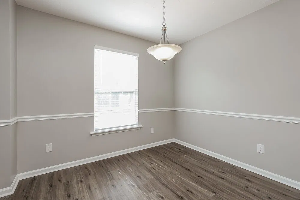 3 bed, 2.5 bath, 1348 sqft, $1,900 — Photo 4