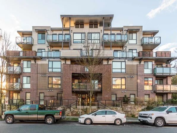 2214 Kelly Ave #201, Pt Coquitlam, BC V3C 0E5