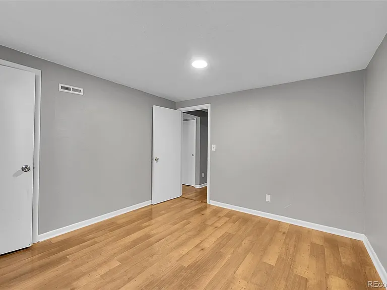 5635 Nebraska Way — Photo 24