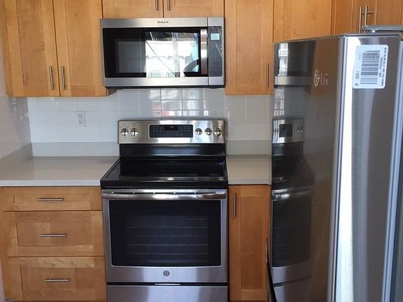 4th image of 1235 16th Ave APT 4