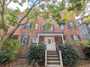 466 Green St APT 3, Cambridge, MA 02139