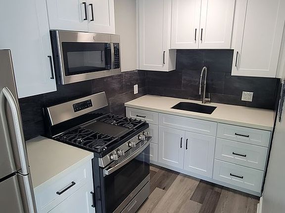 2nd image of 2120 1st Ave N APT 4