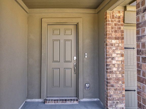 4th image of 517 Sebring Cir