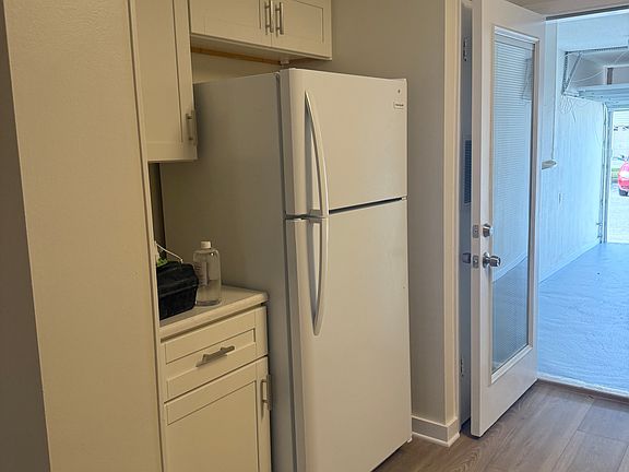 3rd image of 5001 Grande Dr APT 412