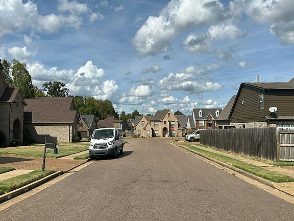 5th image of 5387 Gold Leaf Ln