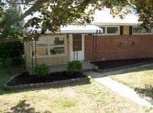 302 Milton Ct, Glen Burnie, MD 21061