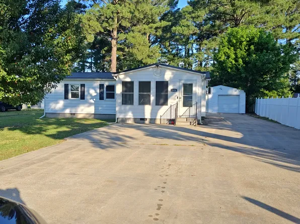 1124 Horseshoe Rd, Elizabeth City, NC 27909