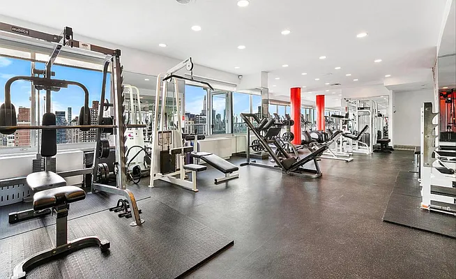 Rented by Level Group | media 9