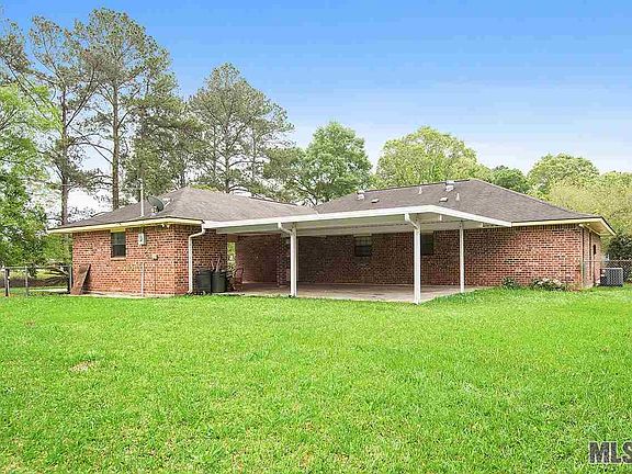 3rd image of 8151 Cecil Dr