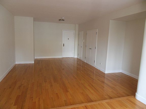4th image of 252 E 61st St #S6e