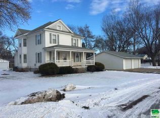 401 E Sherman St, Elk point, SD 57025