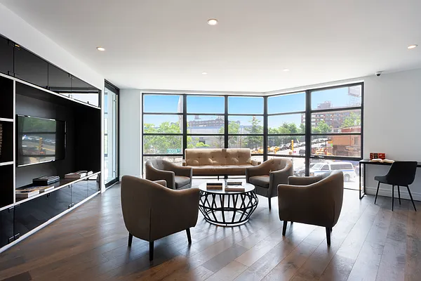 Rented by Compass | media 22