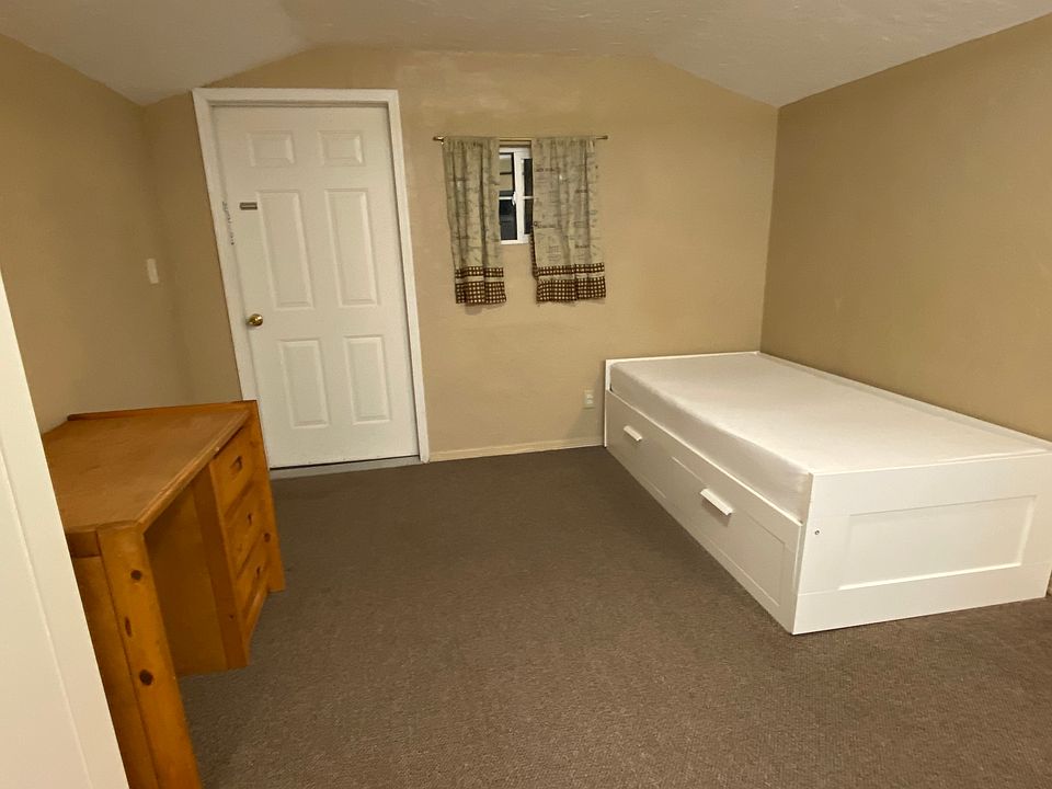 1st image of 1043 E Loma Vista Drive Casita #1