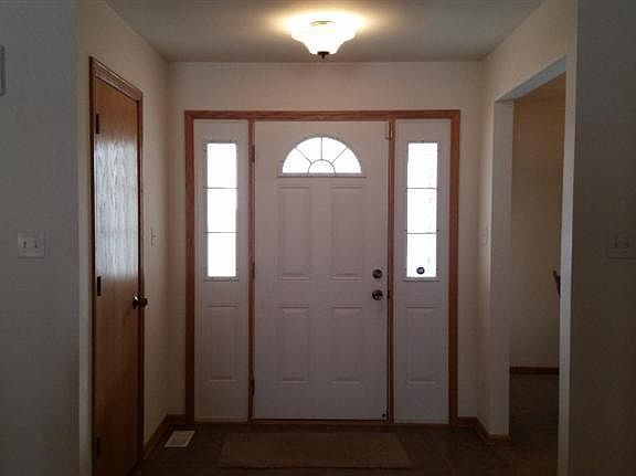 3rd image of 9234 W 103rd Pl
