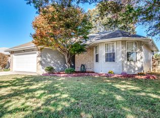 4011 W Berkeley St, Springfield, MO 65807