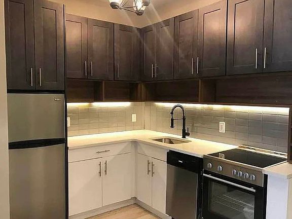 2nd image of 417 Manhattan Ave #1B