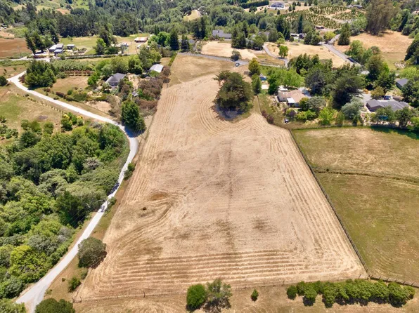 10700 Barnett Valley Rd, Sebastopol, CA 95472