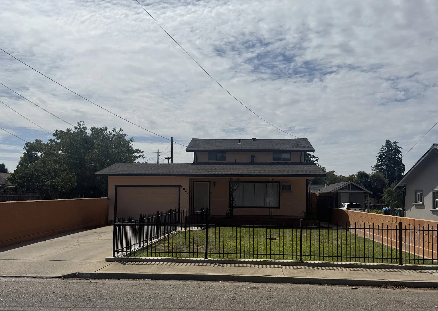 3 bed, 2.0 bath, 1242 sqft, $1,650 — Photo 1