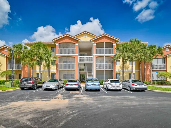 6341 Aragon Way APT 205, Fort Myers, FL 33966