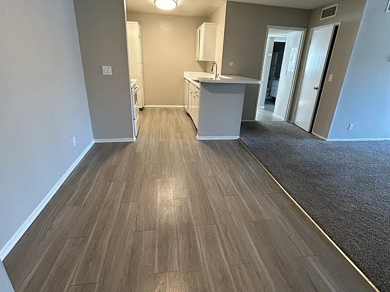 Taylor Garden Apartments — Photo 36