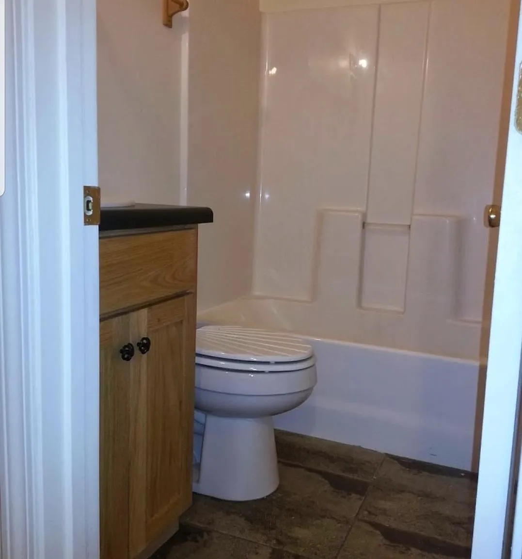 124 Monfredo St — Photo 3