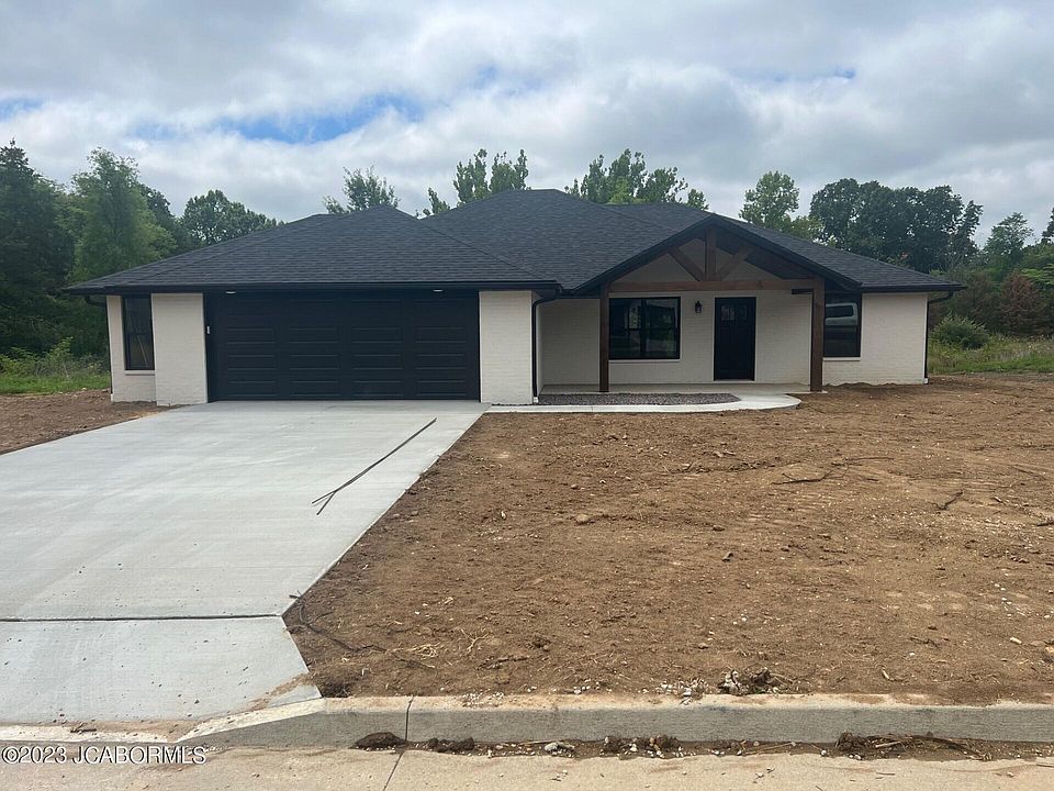 1st image of 5517 Thornridge Dr