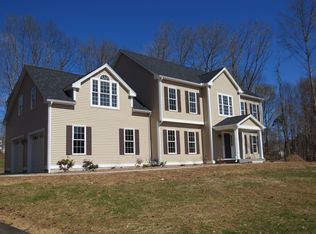 37 Kaiser Ln, Madison, CT 06443