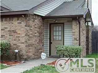 5808 Falconcrest Dr, Arlington, TX 76017