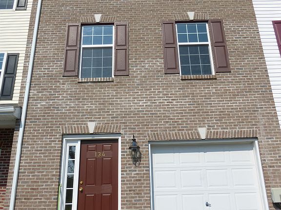 3rd image of 134 Pumpkin Patch Ln