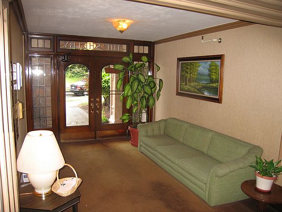 2nd image of 2815 Boylston Ave E APT 408
