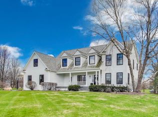 5581 Churchill Ln, Libertyville, IL 60048