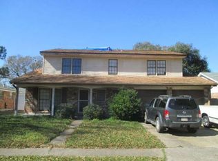548 Lynnmeade Dr, Gretna, LA 70056