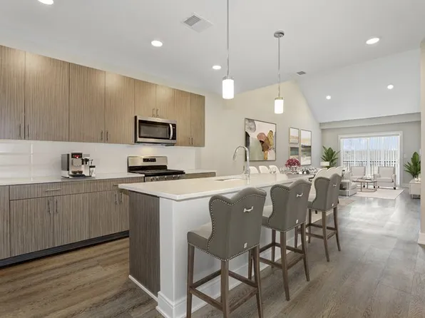 The Enclave at Dewy Meadows