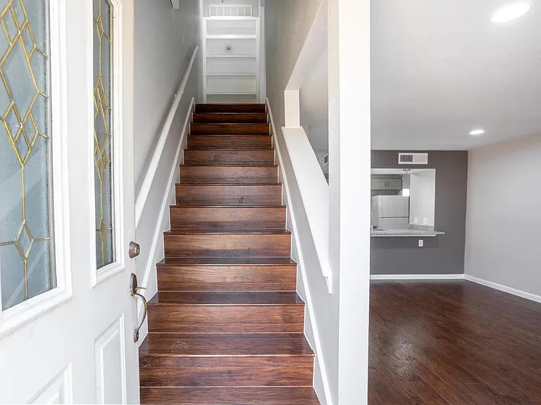 1601 S Shepherd Dr #B-53 — Photo 5