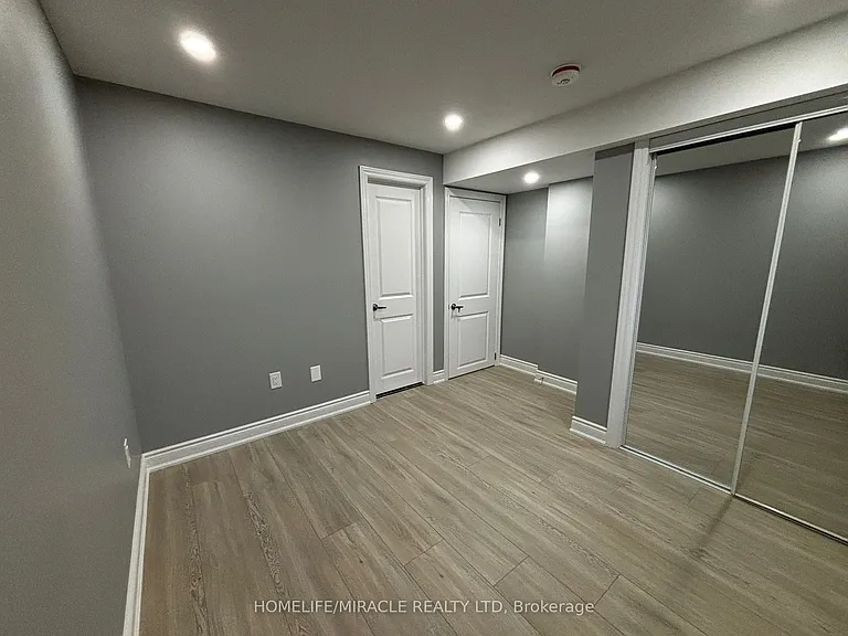 35 Merrimac Dr — Photo 28