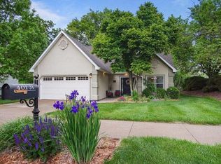 401 N Village Cir, Columbia, MO 65203