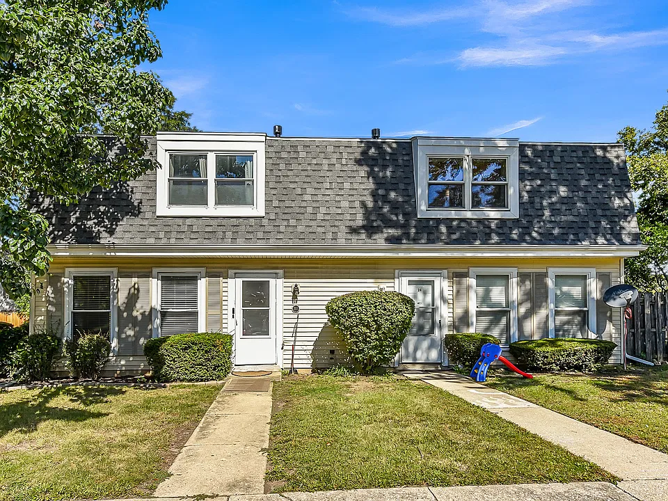 Fernwood Dr