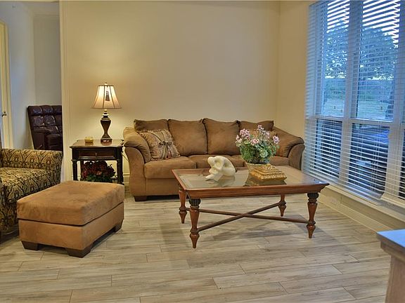4th image of 104 Bella Toscana Ave #2110