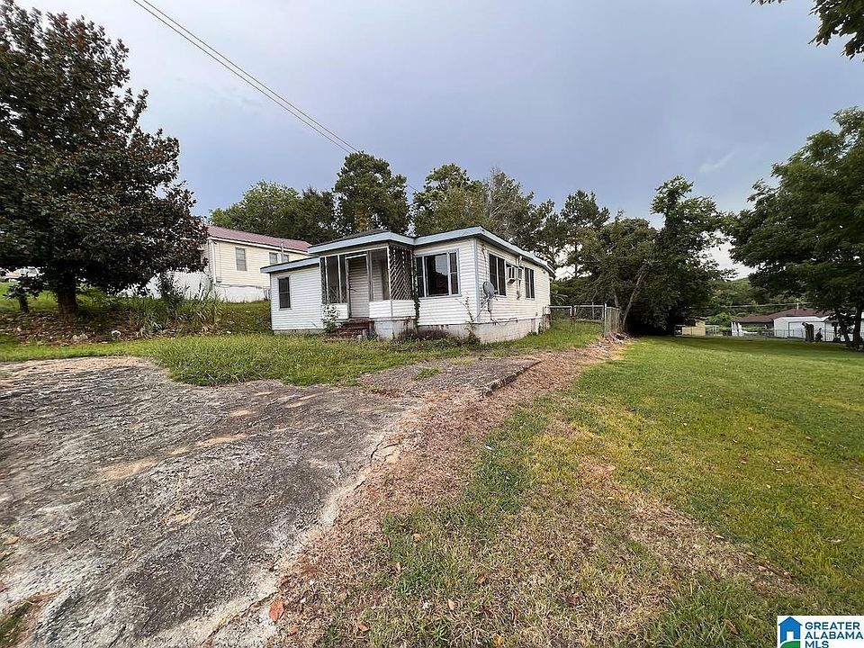 2nd image of 2137 Lane Ave