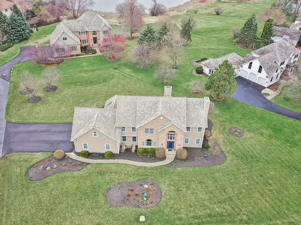 1480 Eagle Ridge Dr, Antioch, IL 60002