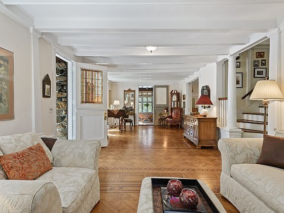 15 Aka 27 Chatfield Road