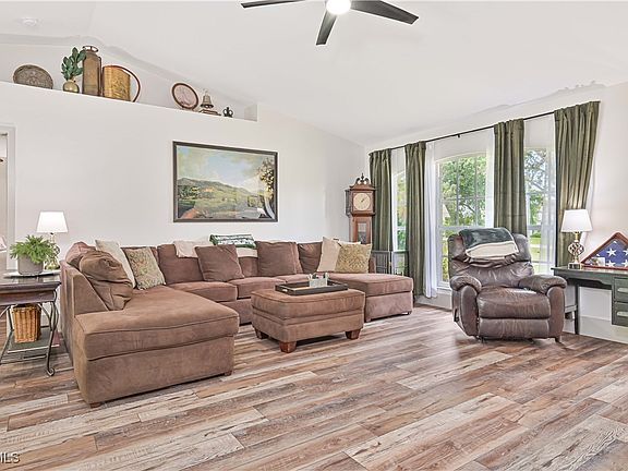 5th image of 17577 Brentwood Ct