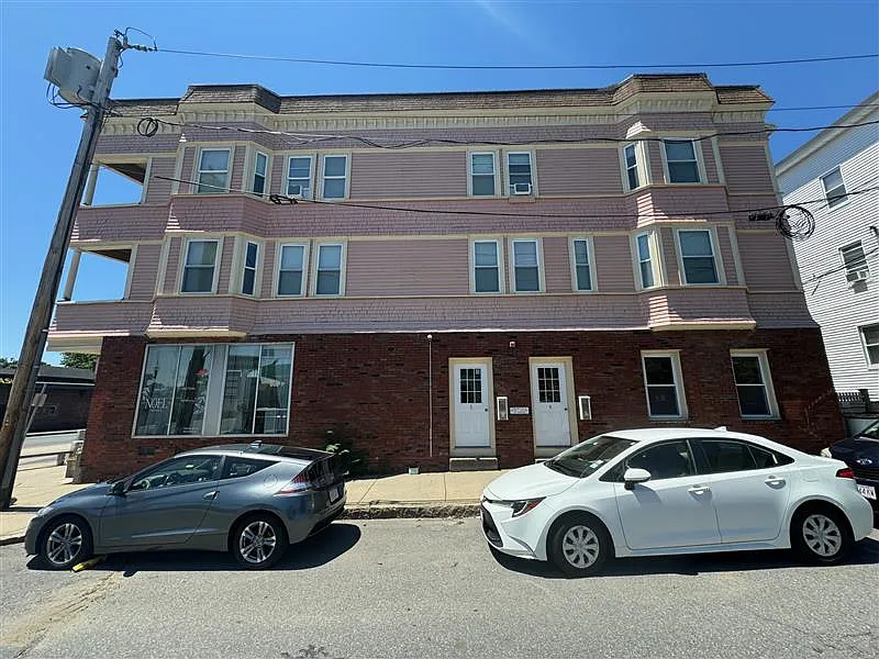 Building Photo 3