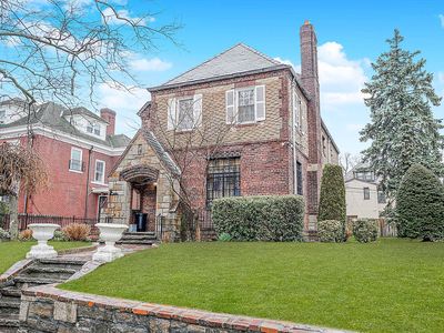 8044 Narrows Ave, Brooklyn, NY, 11209