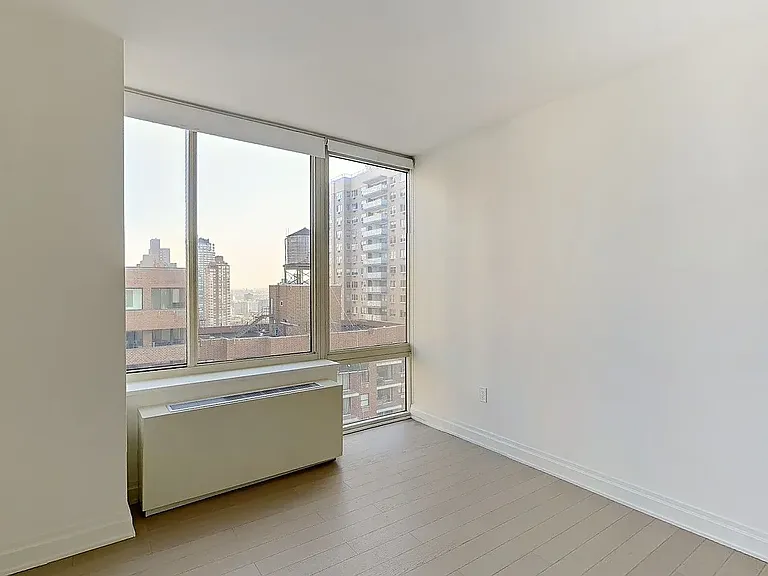 240 E 86th St #23D — Photo 4