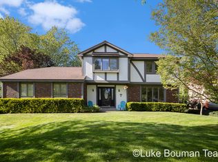 14141 Fox Trail Dr, Holland, MI 49424