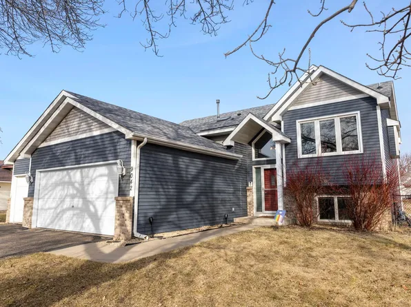 9042 Kentucky Ave N, Brooklyn Park, MN 55445
