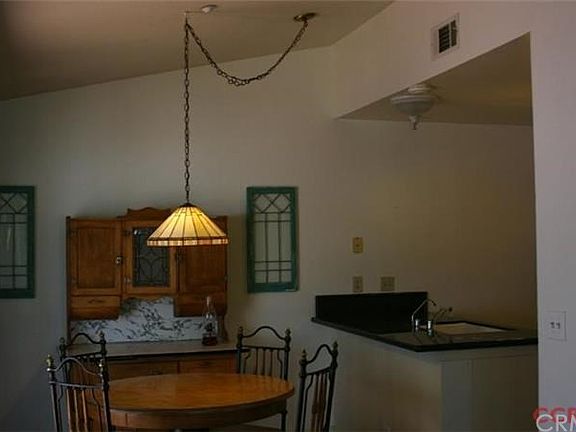5th image of 917 Bluebell Way