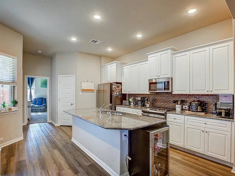 3916 Ford Dr — Photo 22