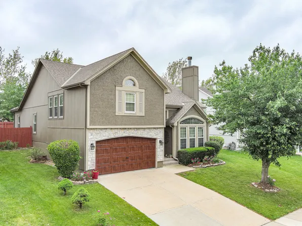 8007 W 122nd Ter, Overland Park, KS 66213